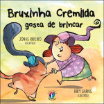 Bruxinha Cremilda gosta de brincar